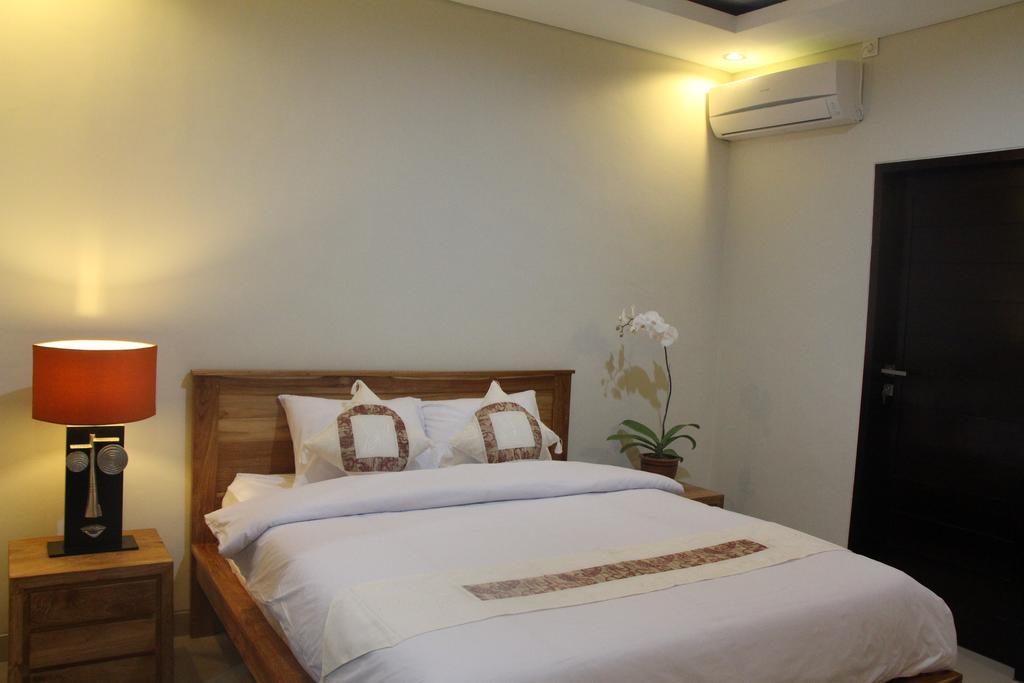 Jonsen Homestay Canggu Buitenkant foto