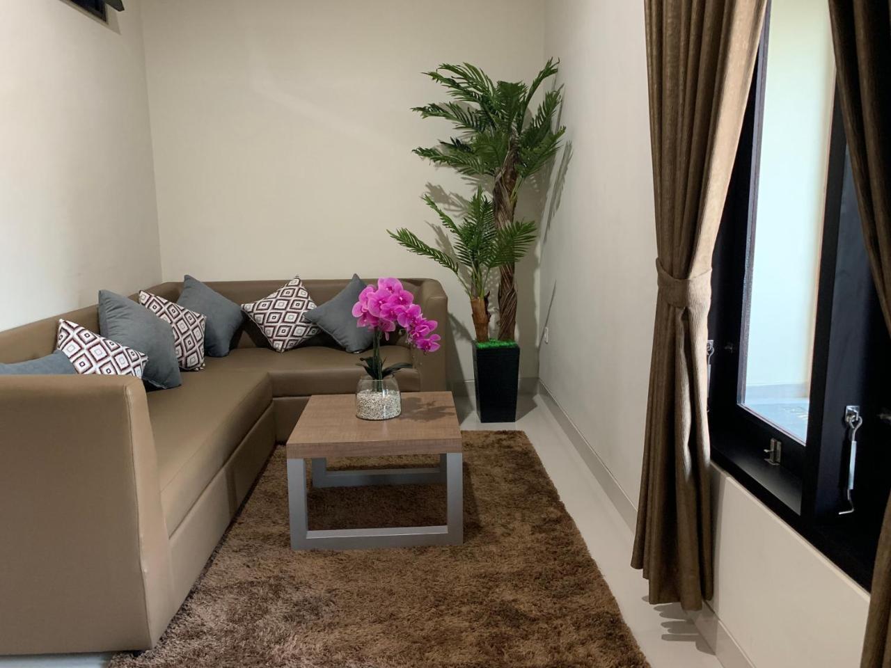 Jonsen Homestay Canggu Buitenkant foto